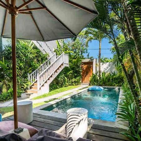 Kubu Guest House Семиняк Екстериор снимка