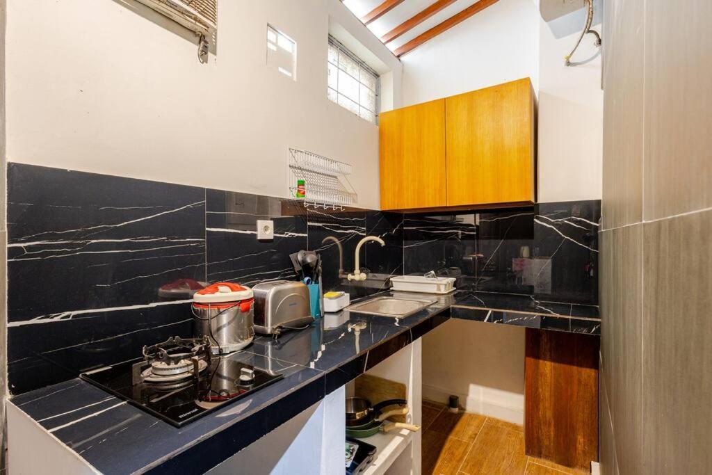 Kubu Guest House Семиняк Екстериор снимка